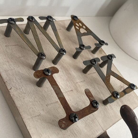 Mudpie WALK Iron Dog Leash Hanger - Picture 2 of 8